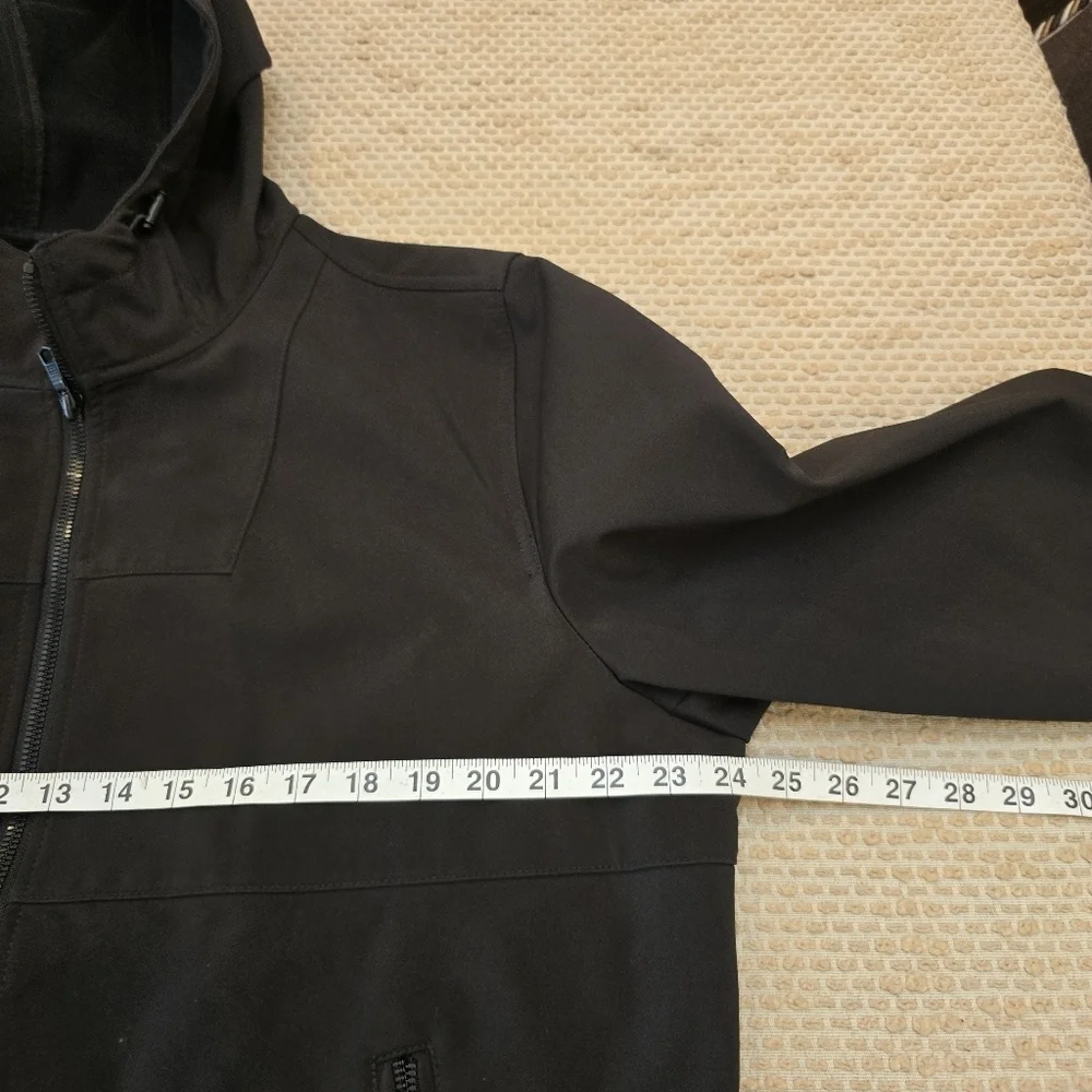 Tommy Hilfiger Men's Black Hooded Windbreaker Size Large